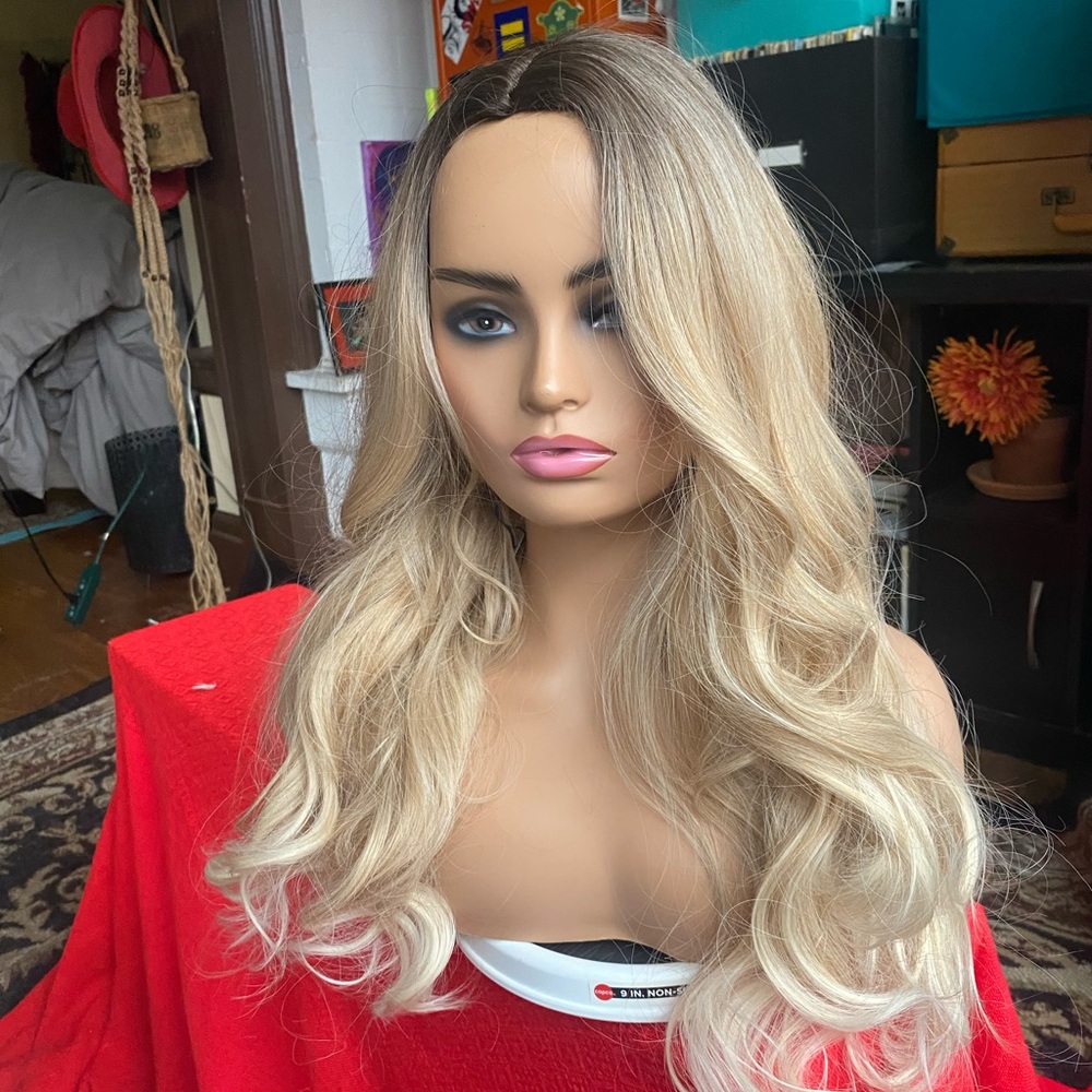 California Ombre blonde wig